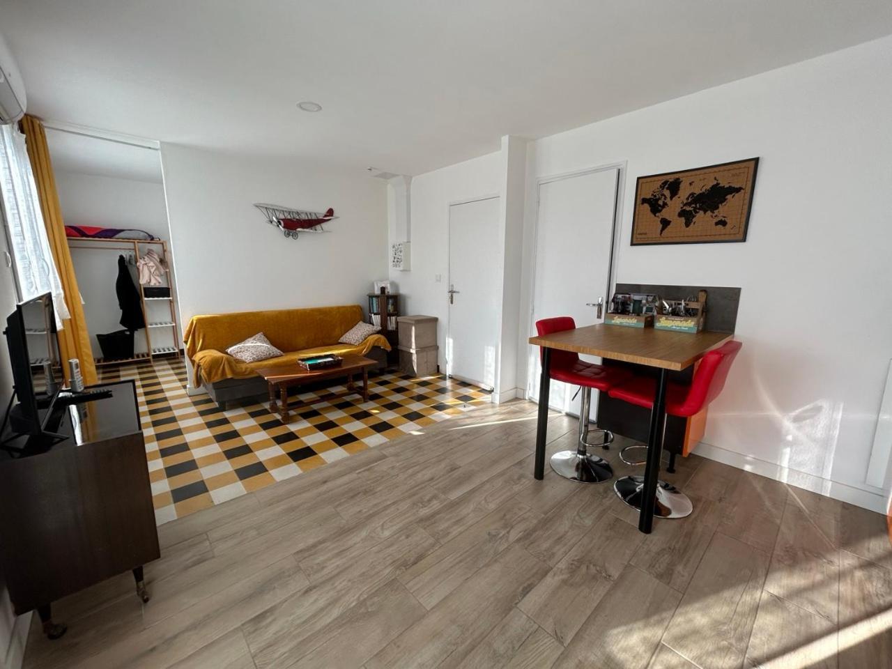 Appartement Les Voyages De Romane Narbonne Exterior foto